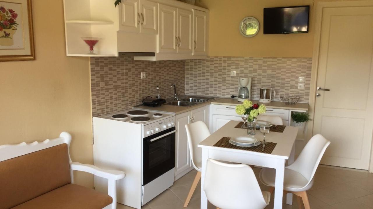 Villa Tina Country Beach Apartments Acharavi  Exterior foto