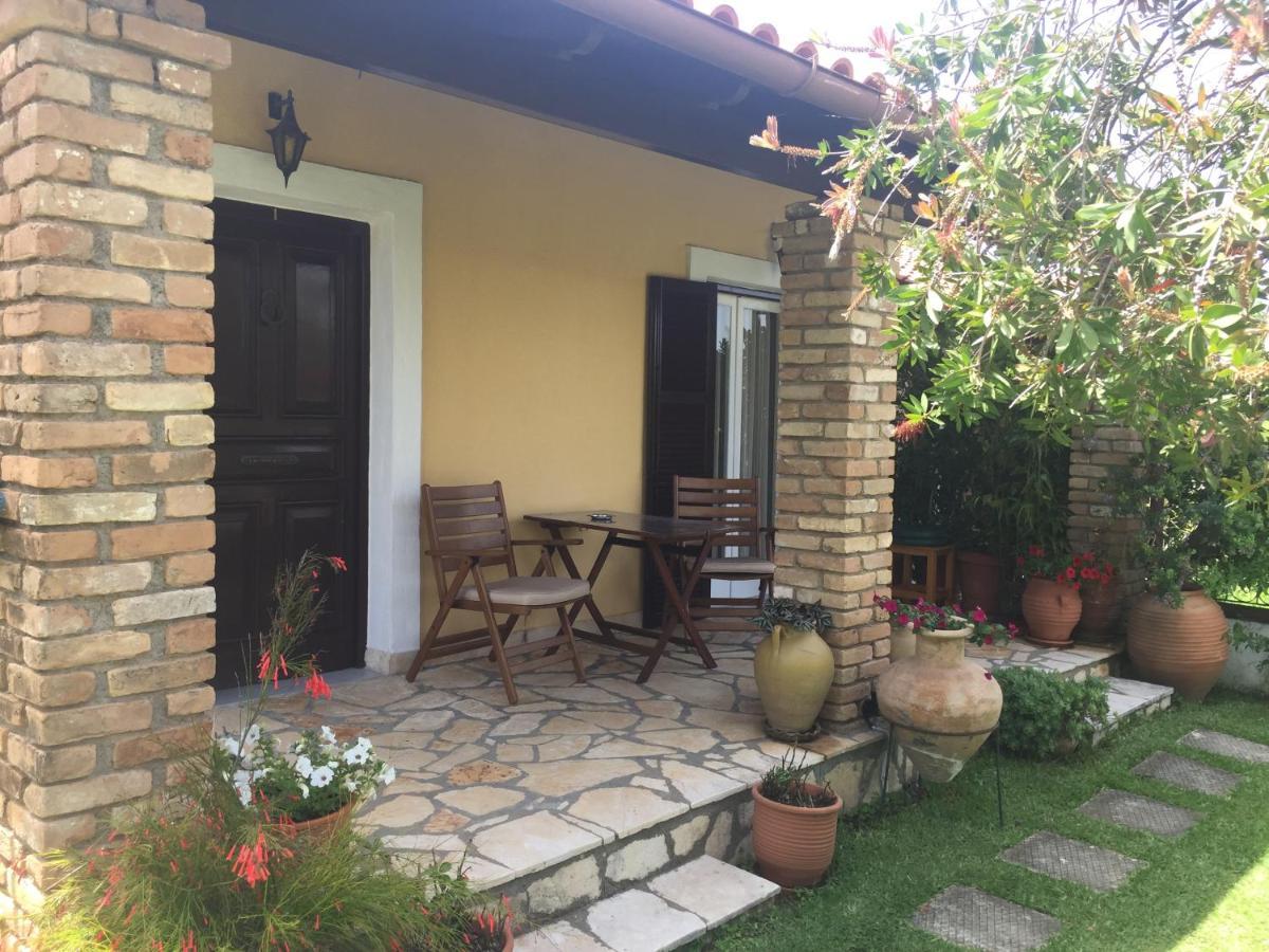 Villa Tina Country Beach Apartments Acharavi  Exterior foto